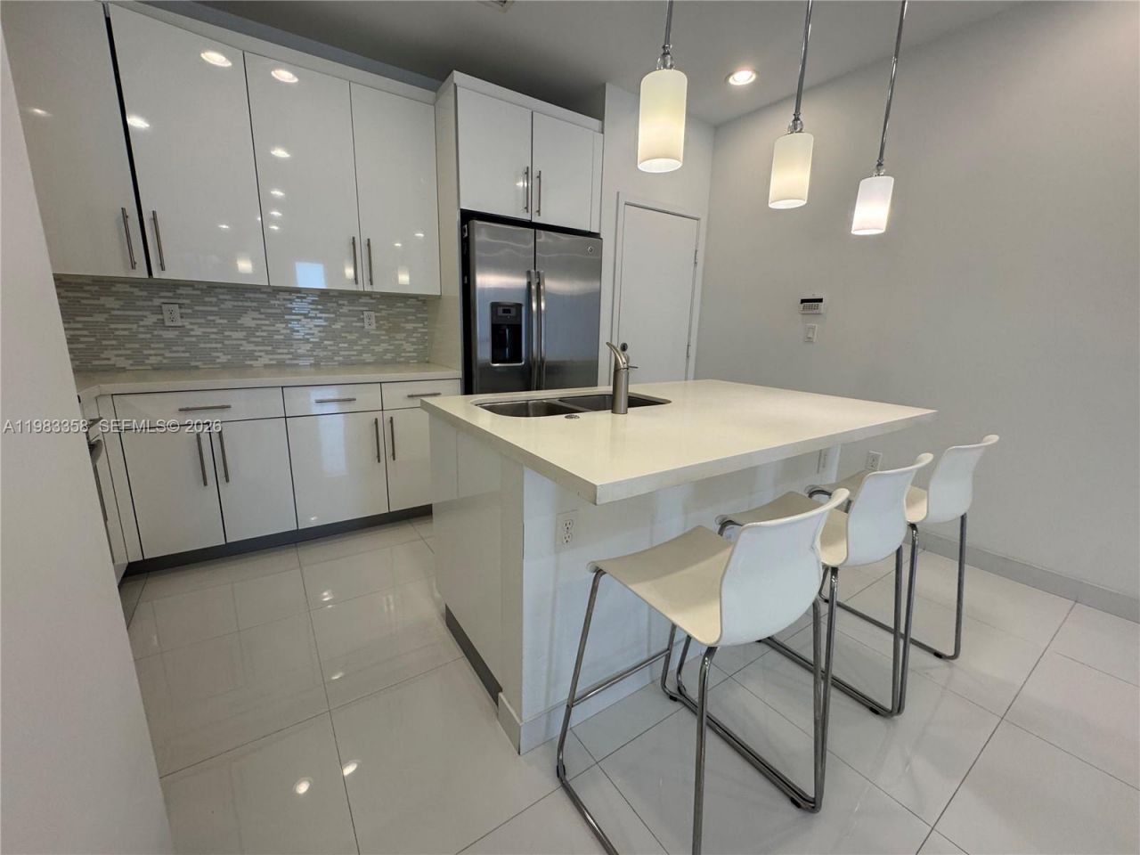 2630 NE 213 St, Unit 105, Miami, FL 33180 Photo