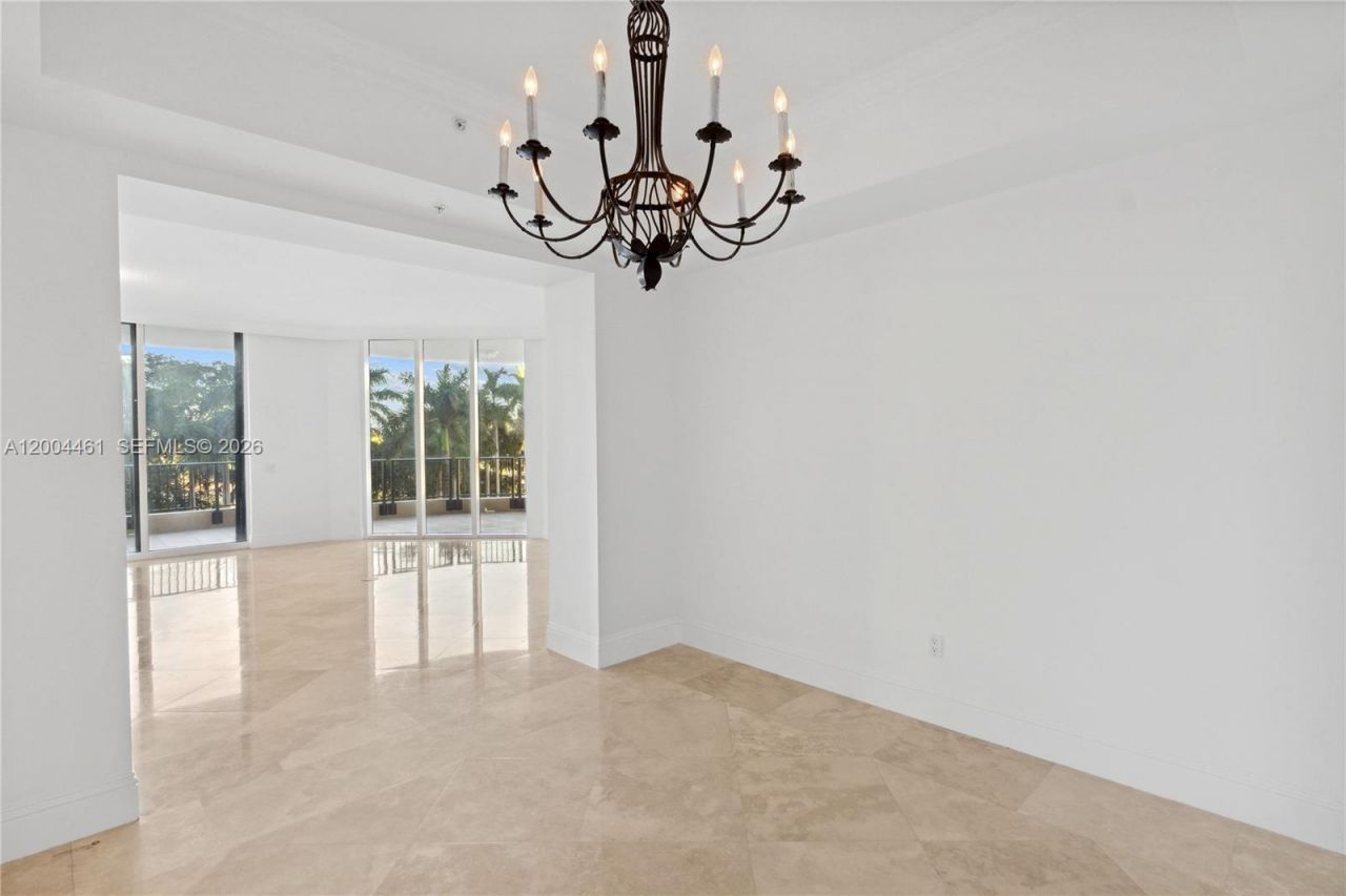 13621 Deering Bay Dr, Unit 304, Coral Gables, FL 33158 Photo