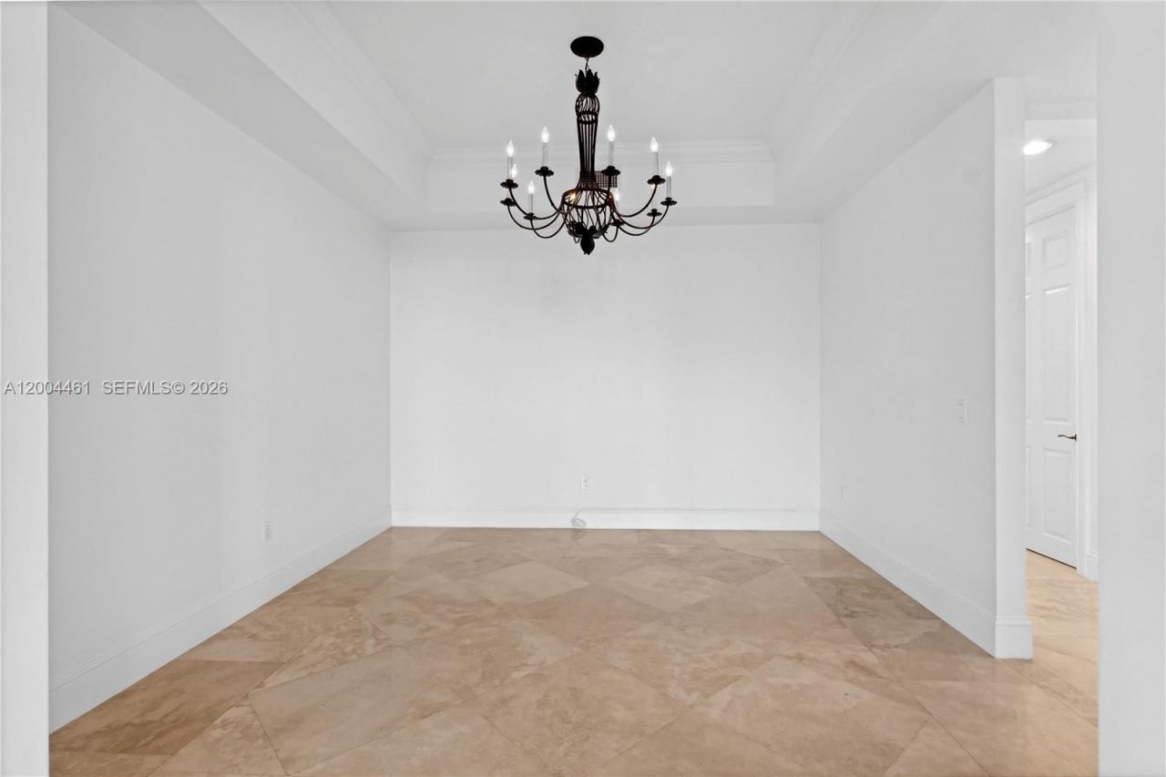 13621 Deering Bay Dr, Unit 304, Coral Gables, FL 33158 Photo