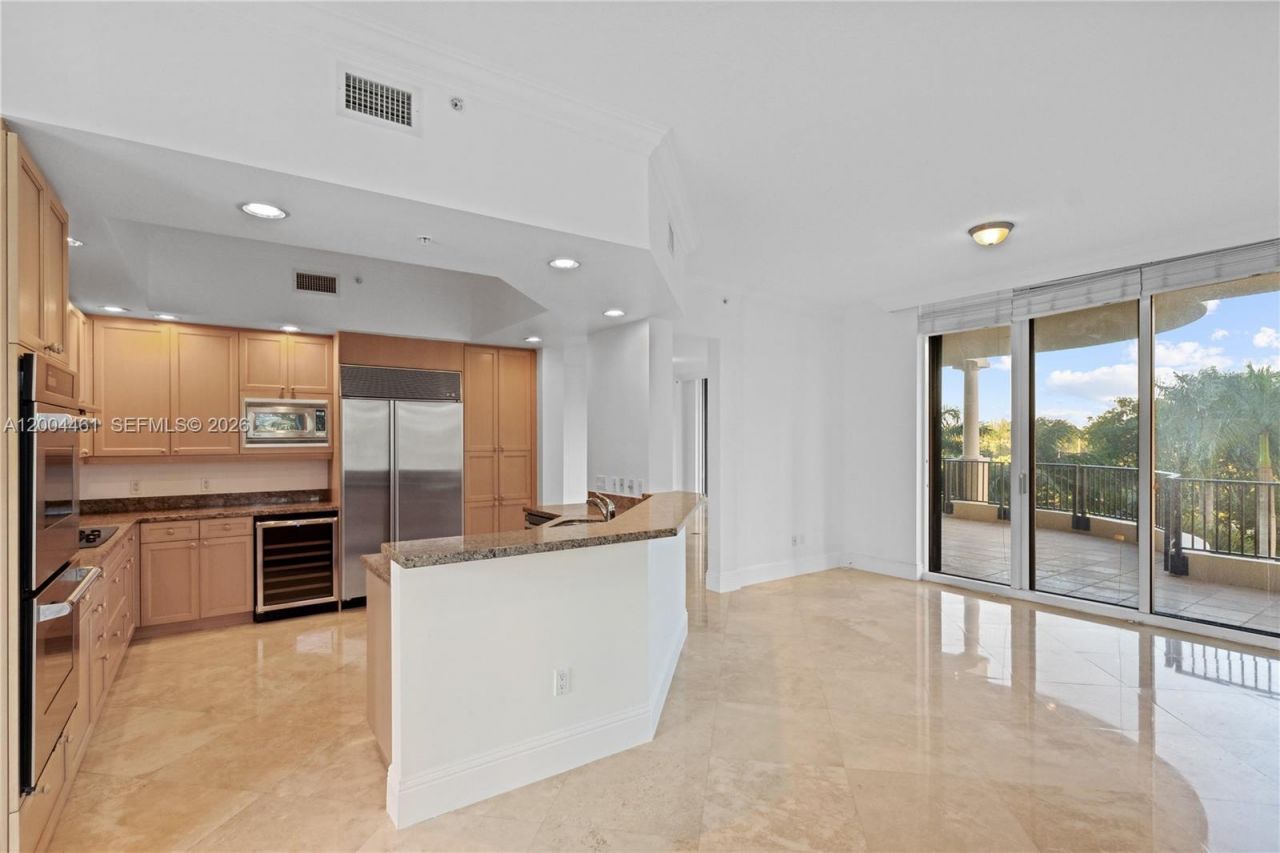 13621 Deering Bay Dr, Unit 304, Coral Gables, FL 33158 Photo