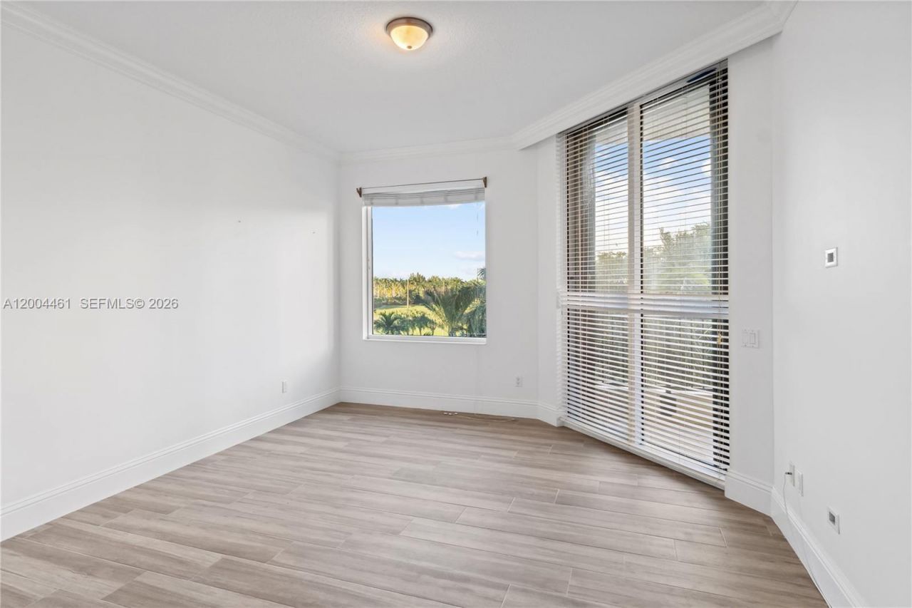 13621 Deering Bay Dr, Unit 304, Coral Gables, FL 33158 Photo