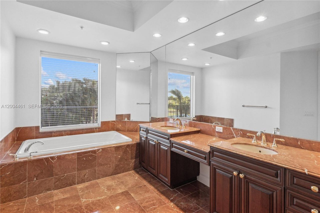 13621 Deering Bay Dr, Unit 304, Coral Gables, FL 33158 Photo