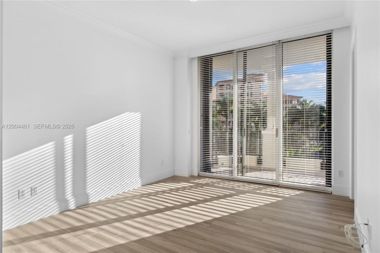 13621 Deering Bay Dr, Unit 304, Coral Gables, FL 33158 Photo