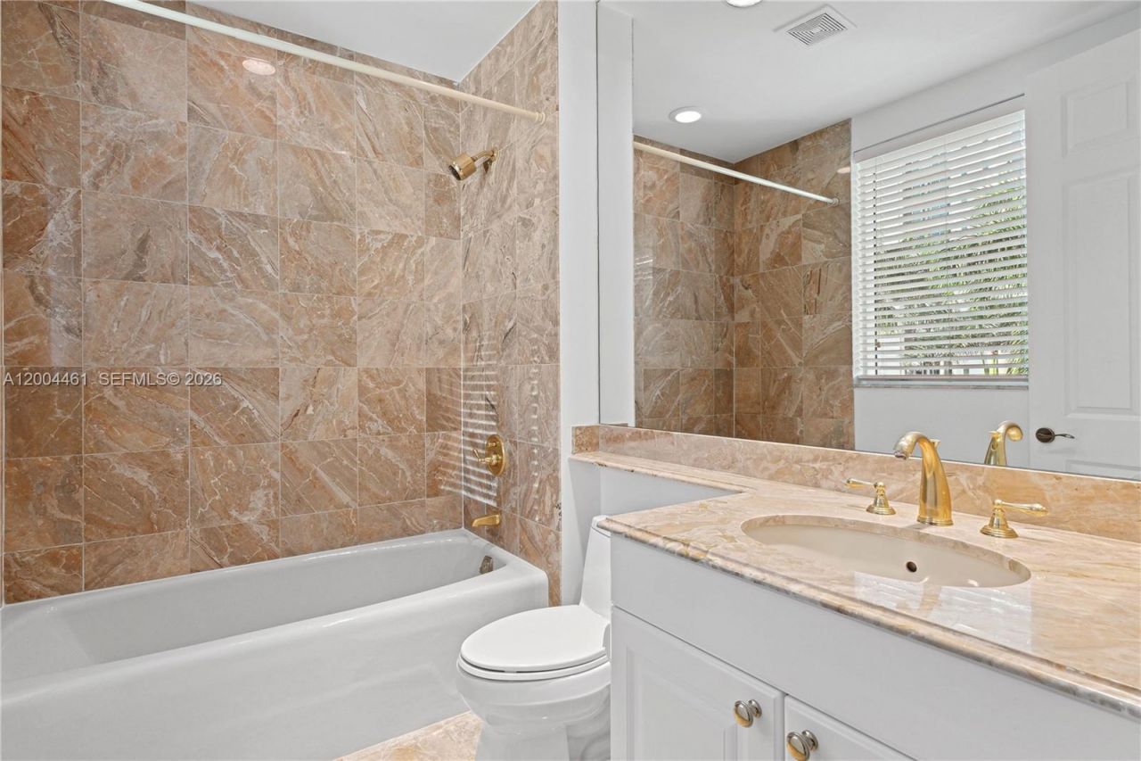 13621 Deering Bay Dr, Unit 304, Coral Gables, FL 33158 Photo