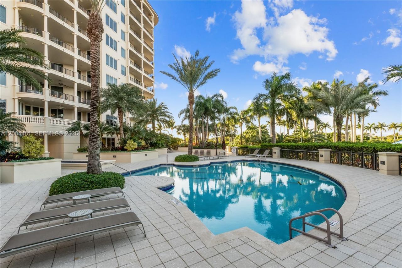 13621 Deering Bay Dr, Unit 304, Coral Gables, FL 33158 Photo
