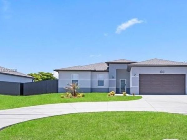 103 Diplomat Pkwy E, Cape Coral, FL 33909