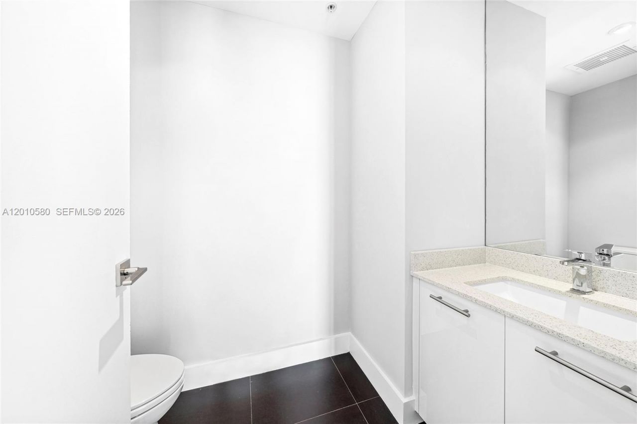 3470 E Coast Ave, Unit H2701, Miami, FL 33137 Photo