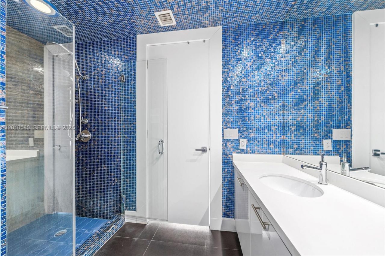 3470 E Coast Ave, Unit H2701, Miami, FL 33137 Photo