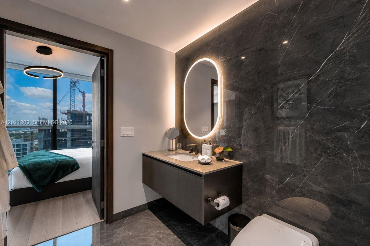20 NE 11 St, Unit 3410, Miami, FL 33132 Photo