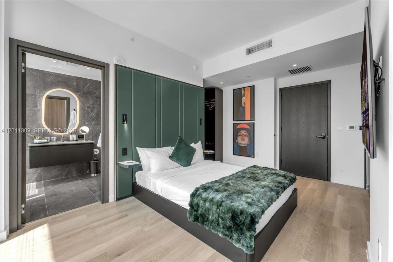 20 NE 11 St, Unit 3410, Miami, FL 33132 Photo