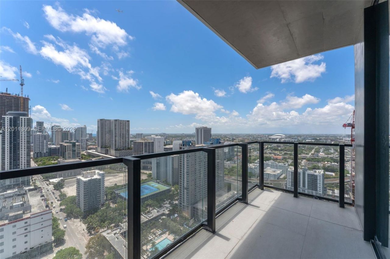 20 NE 11 St, Unit 3410, Miami, FL 33132 Photo
