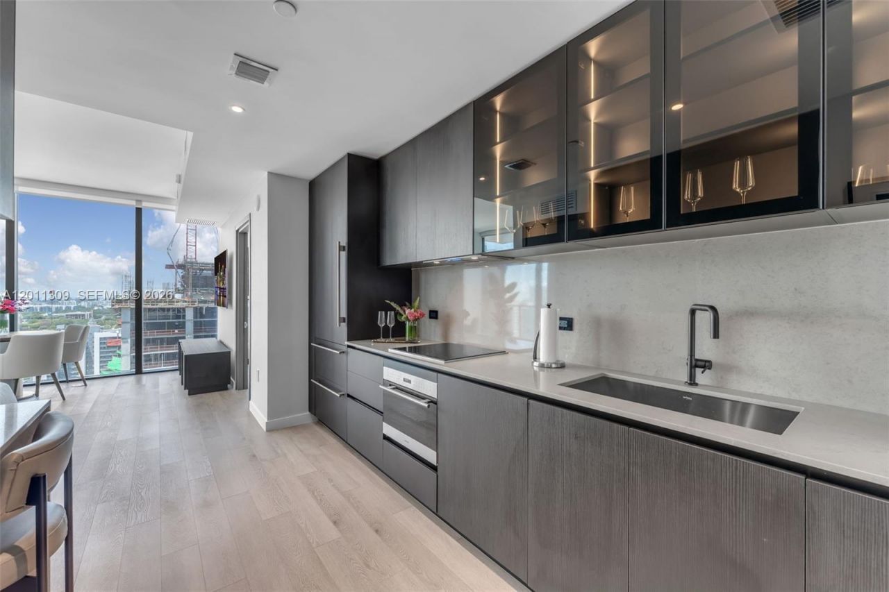 20 NE 11 St, Unit 3410, Miami, FL 33132 Photo
