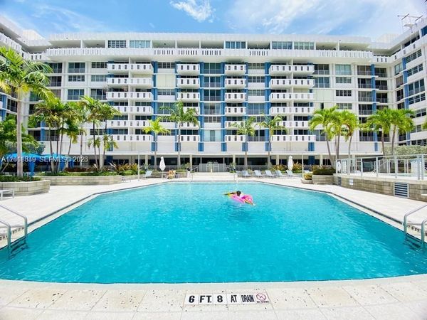 800 West Ave, Unit 905, Miami Beach, FL 33139