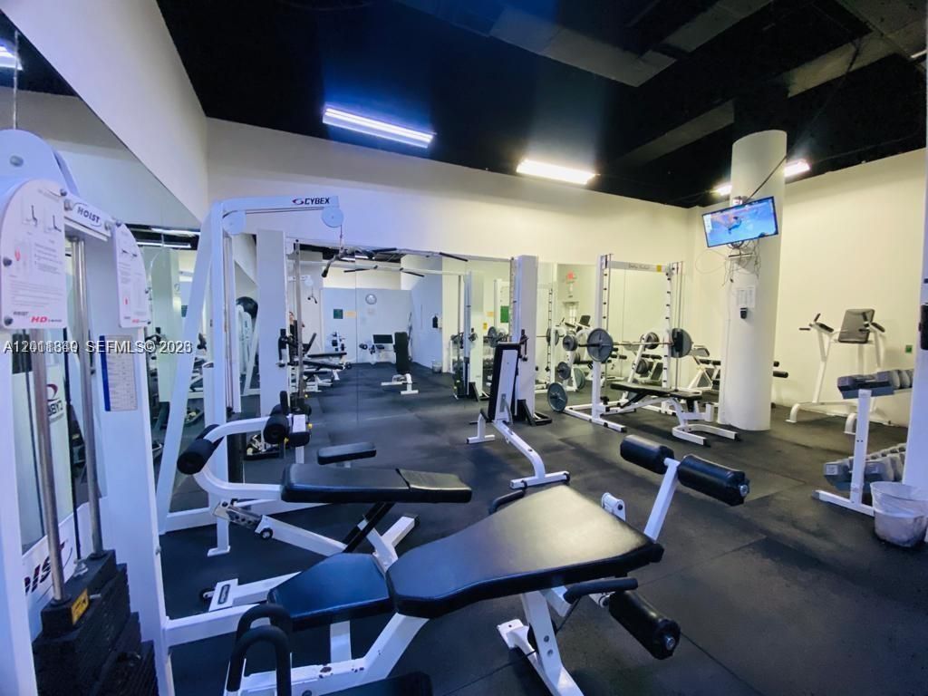800 West Ave, Unit 905, Miami Beach, FL 33139 Photo