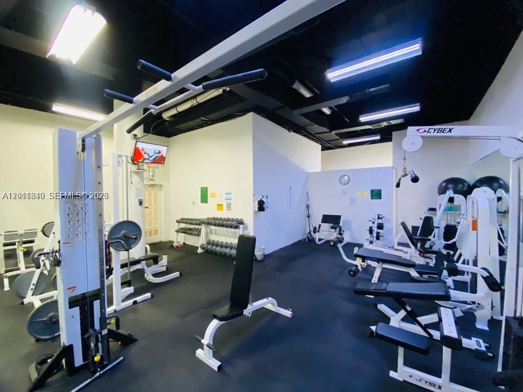 800 West Ave, Unit 905, Miami Beach, FL 33139 Photo