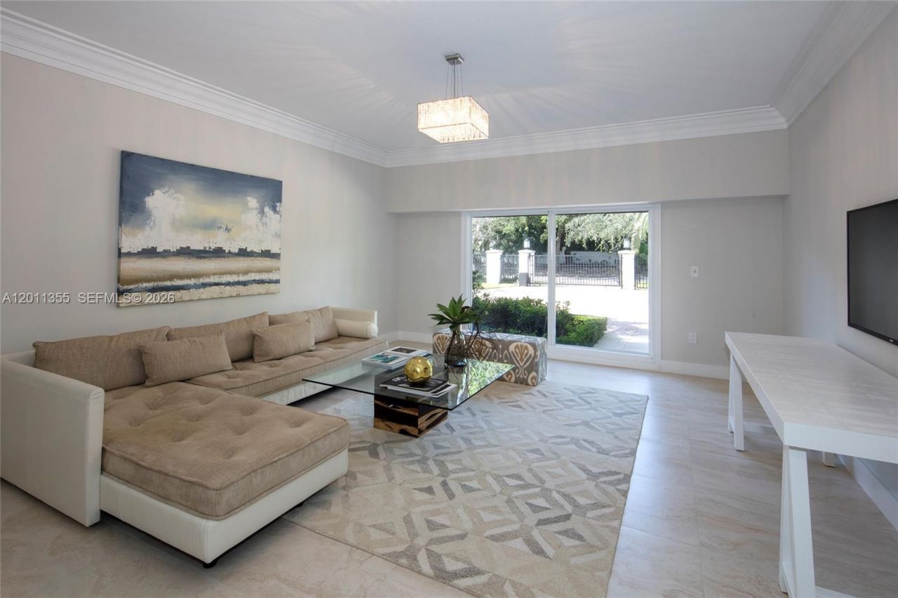 413 Santurce Ave, Coral Gables, FL 33143 Photo
