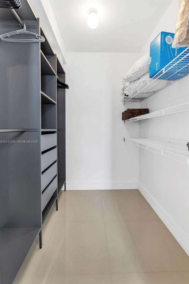 17100 N Bay Rd, Unit 1610, Sunny Isles Beach, FL 33160 Photo