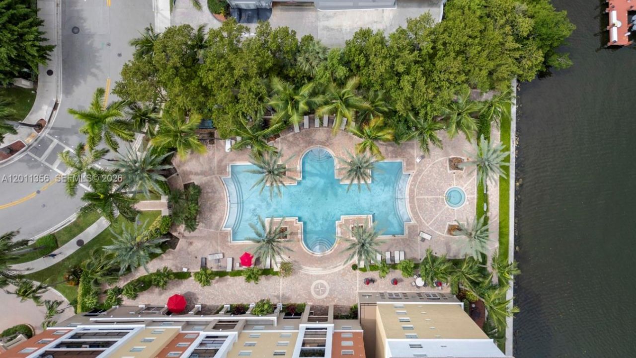 17100 N Bay Rd, Unit 1610, Sunny Isles Beach, FL 33160 Photo