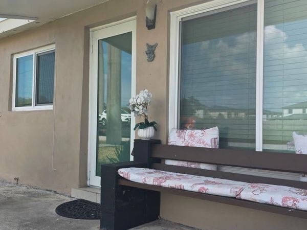 5900 Atlanta St , Hollywood, FL 33021