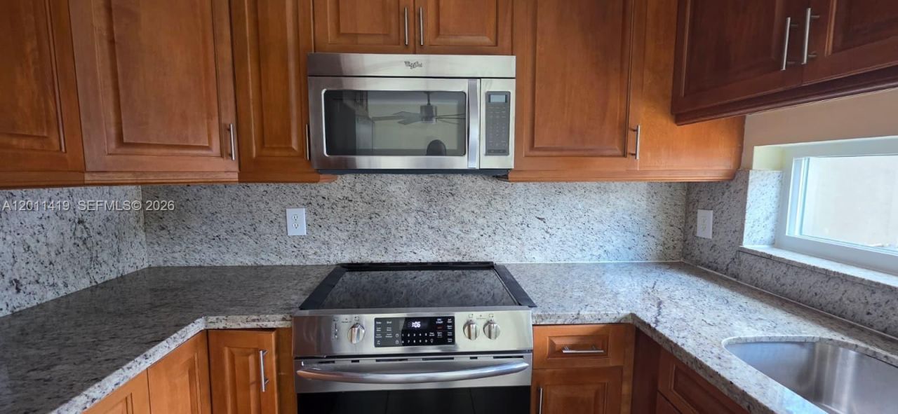 5900 Atlanta St , Hollywood, FL 33021 Photo