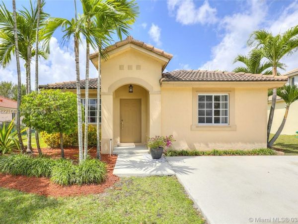 450 SE 30th Dr , Homestead, FL 33033