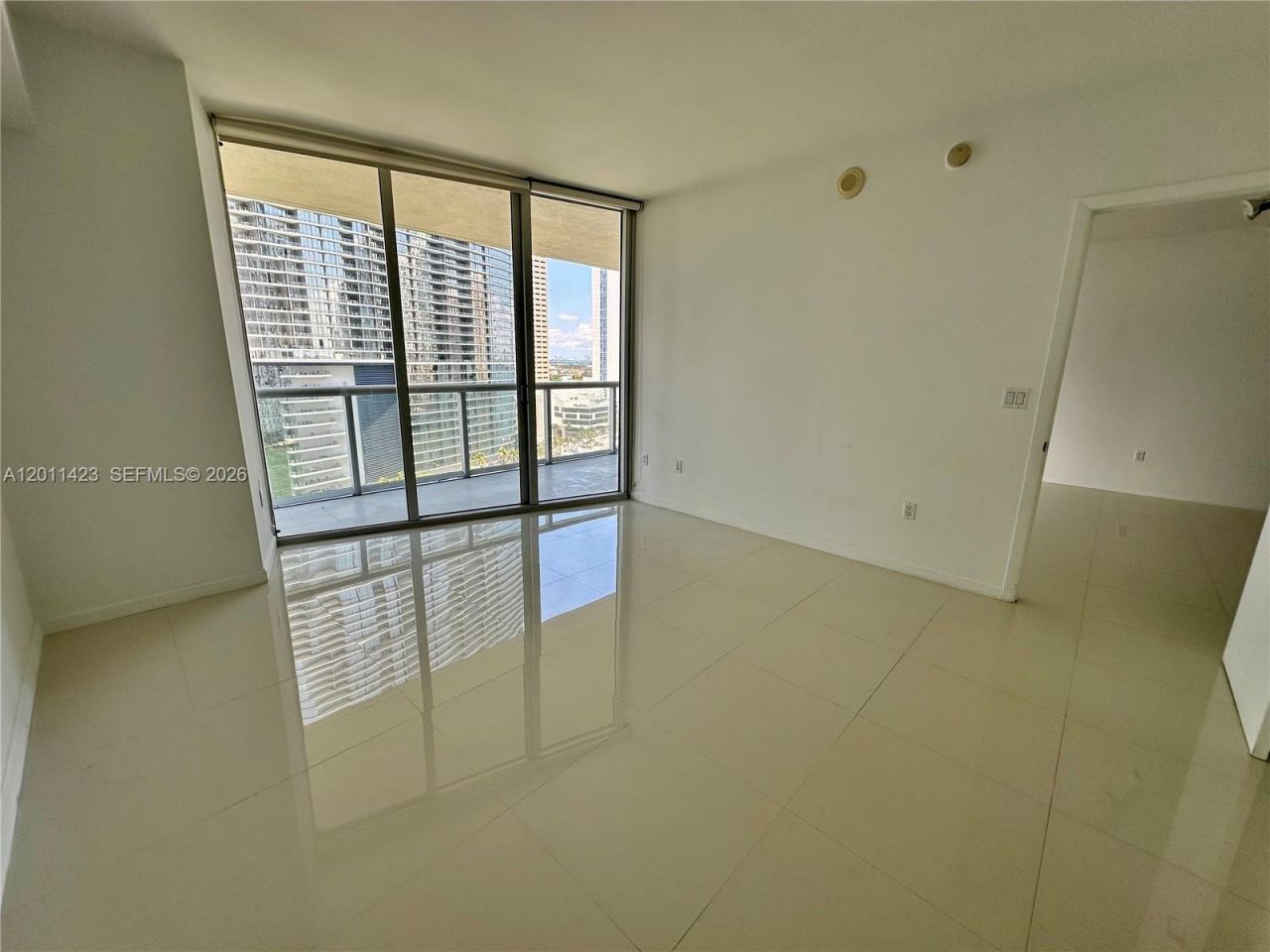 475 Brickell Avenue , Unit 1614, Miami, FL 33131 Photo