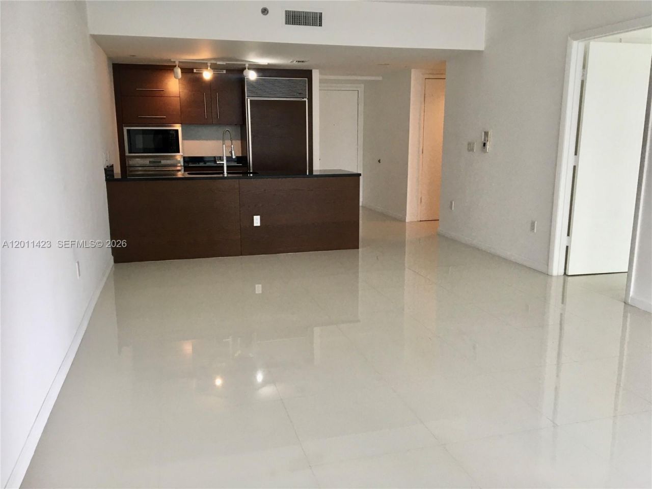 475 Brickell Avenue , Unit 1614, Miami, FL 33131 Photo