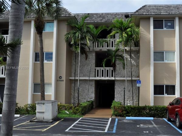7480 Miami Lakes Dr, Unit G307, Miami Lakes, FL 33014