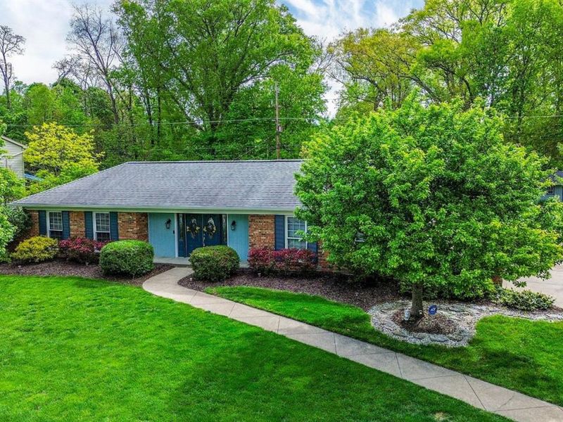 10322 Lochcrest Drive, Springfield Twp., OH 45231 Photo 4