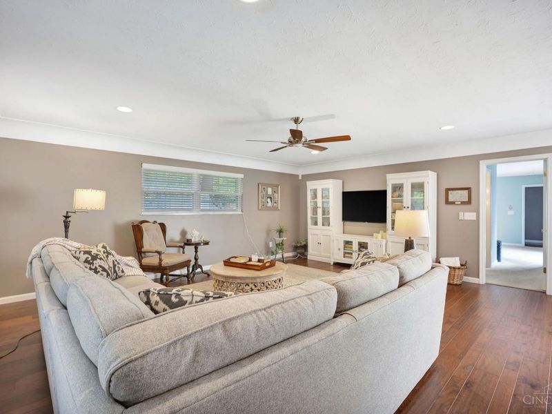 10322 Lochcrest Drive, Springfield Twp., OH 45231 Photo 8