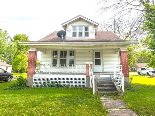 607 W Third Street , Belle, MO 65013