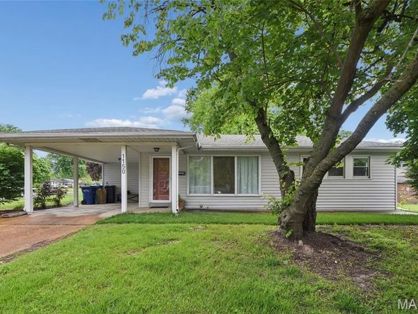 1150 Charbonnier Road, Florissant, MO 63031
