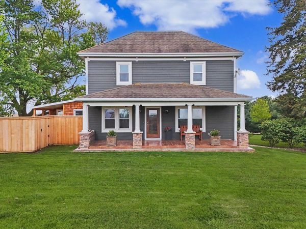 660 N 3000 East Road , Strawn, IL 61775
