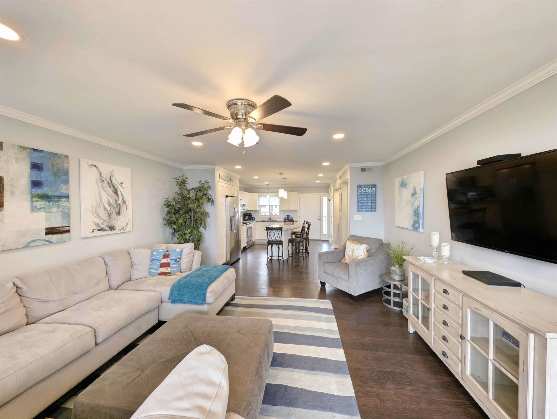 423 Parker Dr. Photo 4