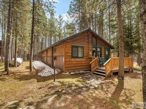 3882 G Street, ISLAND PARK, ID 83429