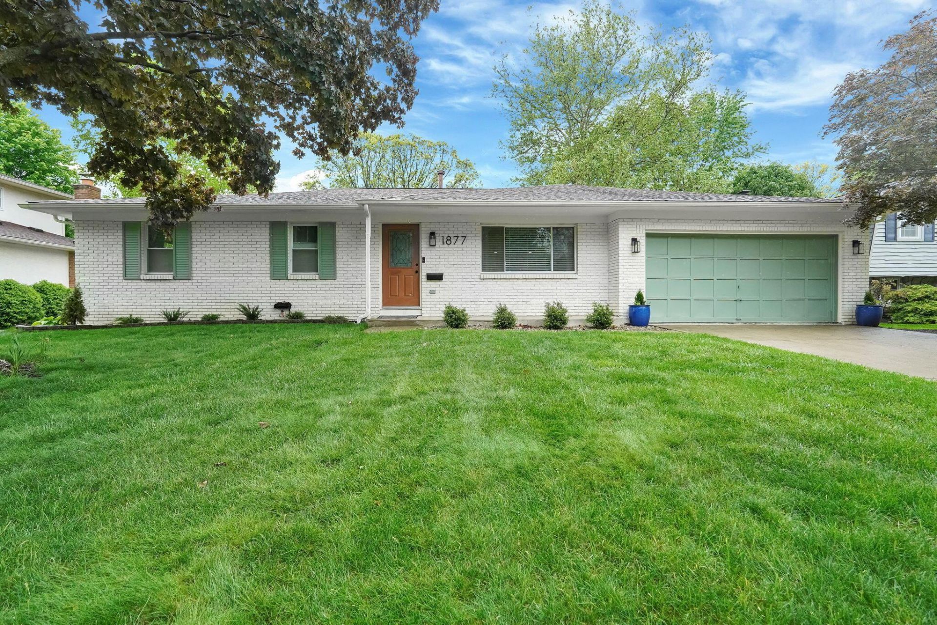 1877 Knollridge Court, Columbus, OH 43229 Main Photo