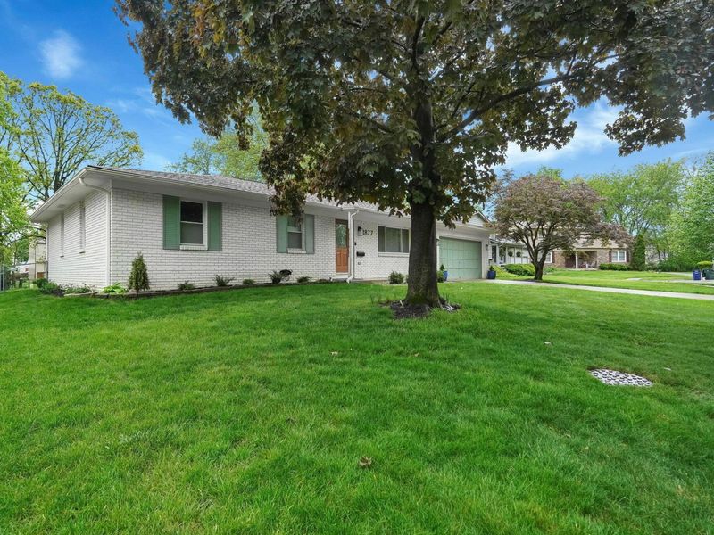 1877 Knollridge Court, Columbus, OH 43229 Photo 3