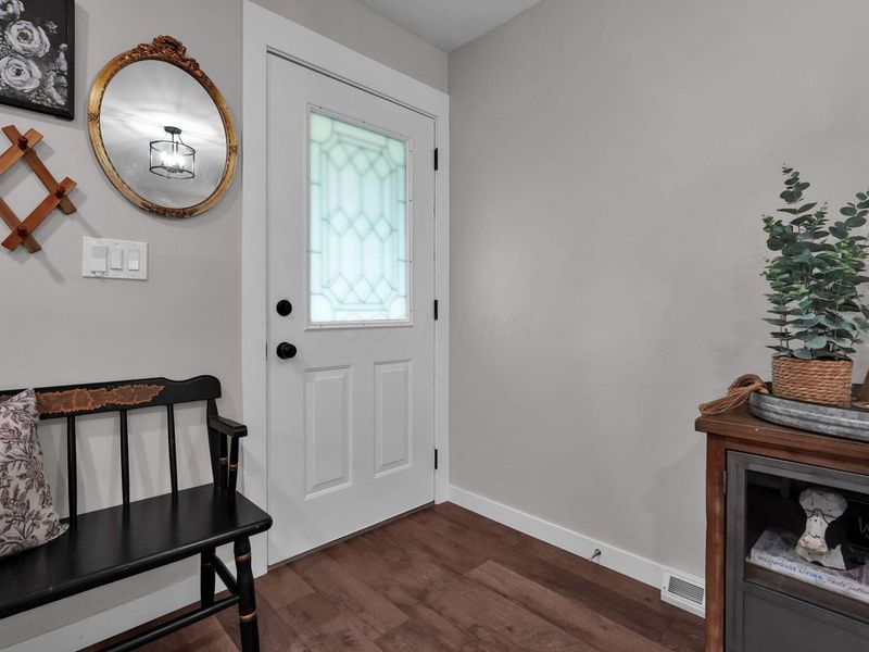 1877 Knollridge Court, Columbus, OH 43229 Photo 7