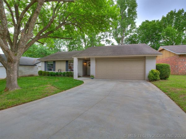 309 E Austin Street , Broken Arrow, OK 74011