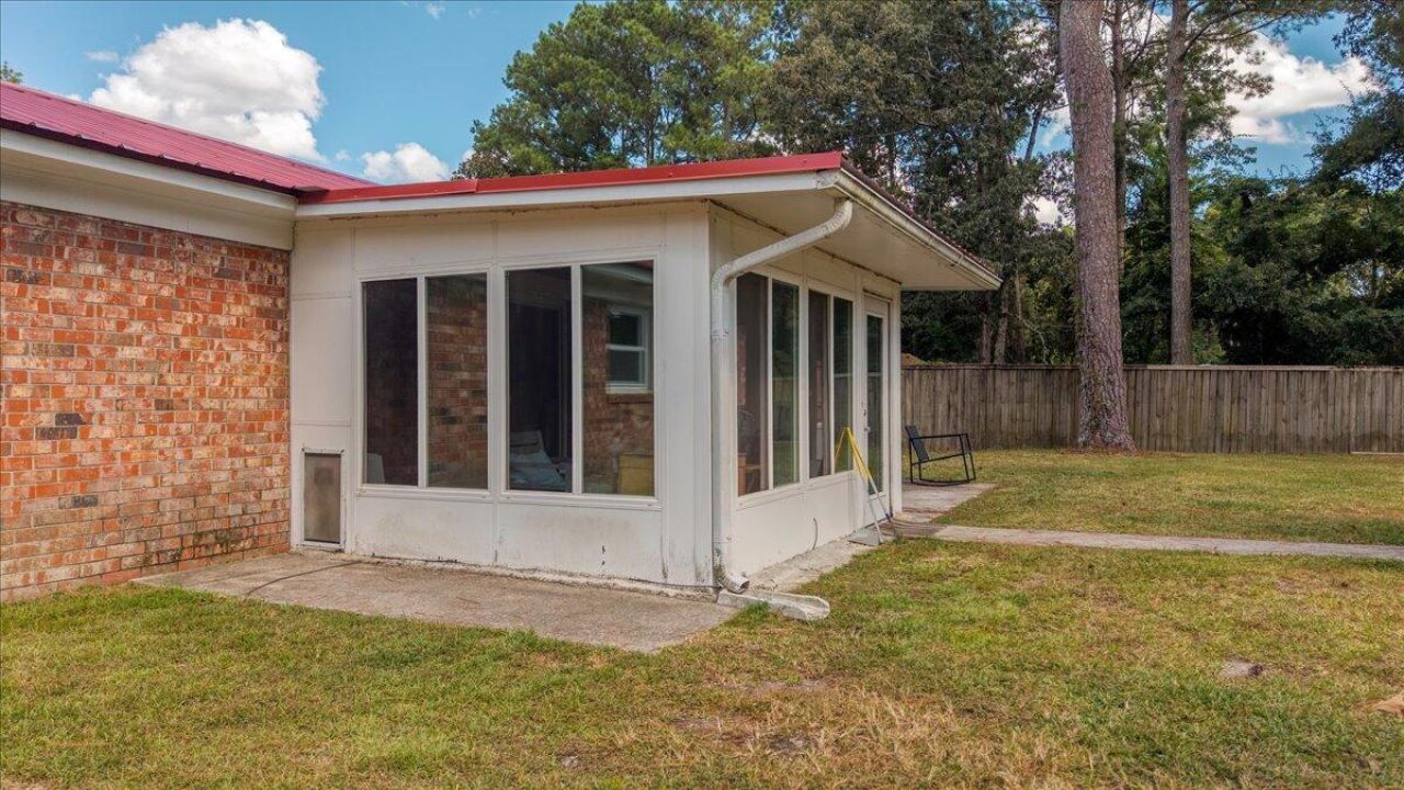 109 Robin Court Photo 19