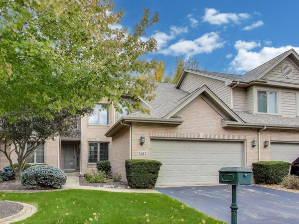 1617 Cherry Blossom Drive, Munster, IN 46321