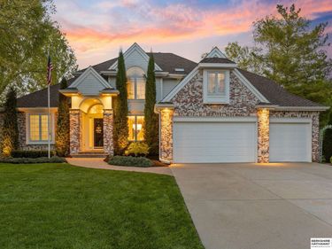 2233 N 161st Street, Omaha, NE 68116