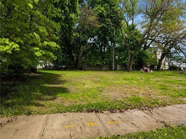 1633 E 70th Street, Cleveland, OH 44103
