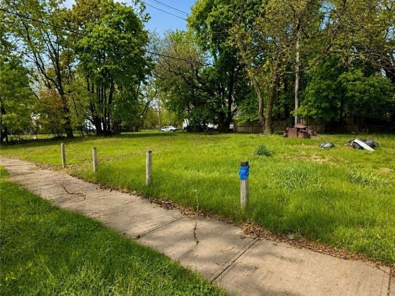 1633 E 70th Street, Cleveland, OH 44103 Photo 2