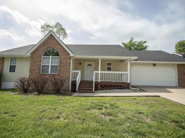 2831 S Scotts Lane , Springfield, MO 65807