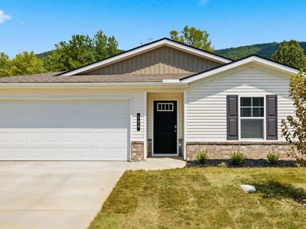 339 N Rolling Meadows Drive, Harriman, TN 37748