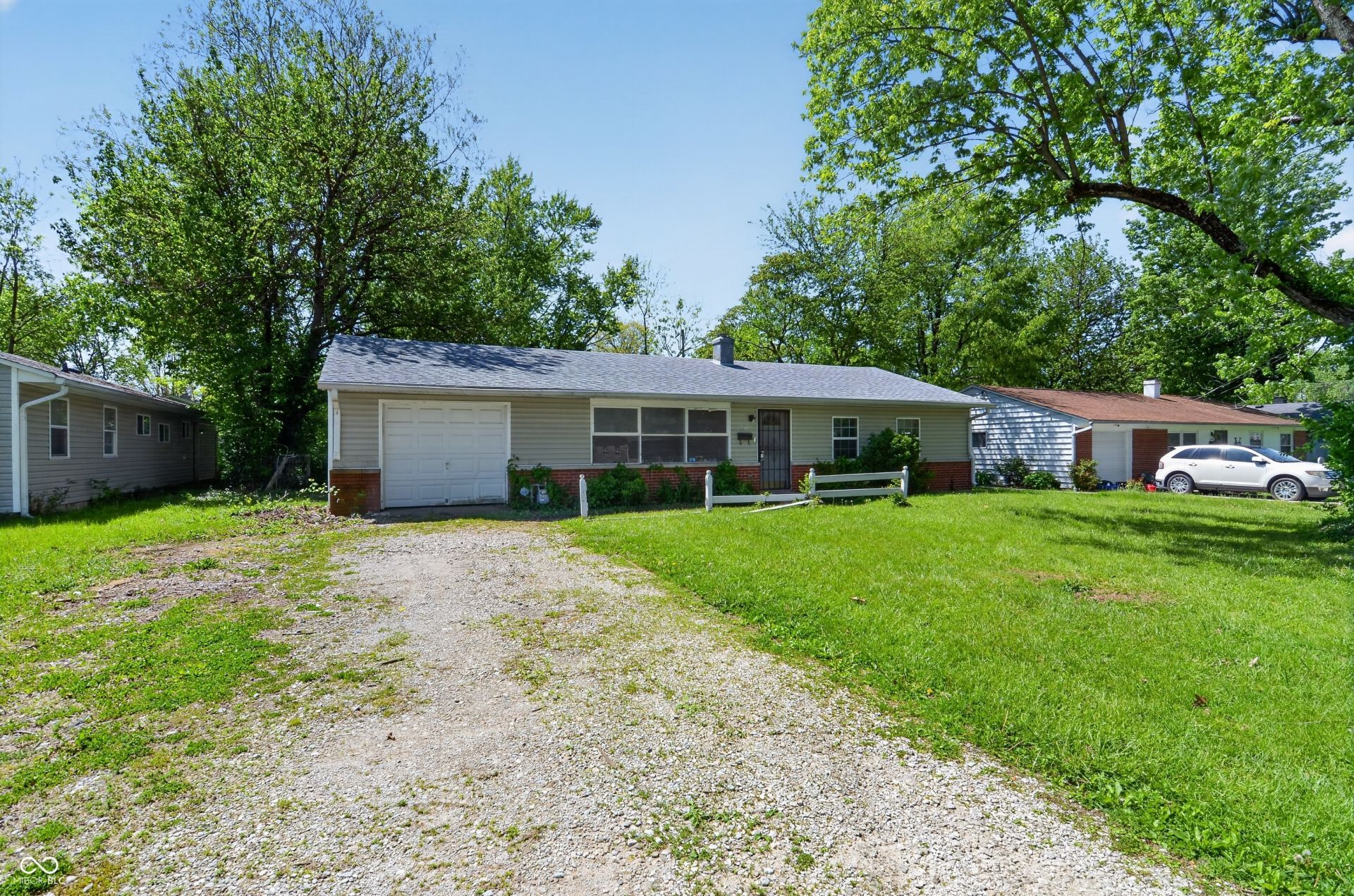 5917 E 45th Street Indianapolis, IN