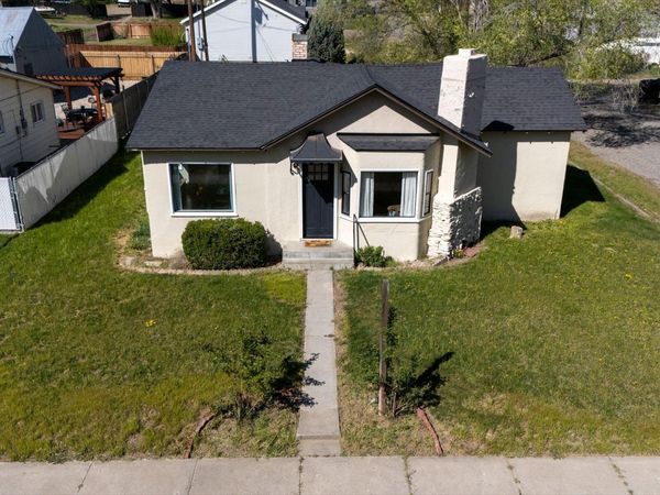 285 N Alton Ave, Glenns Ferry, ID 83623
