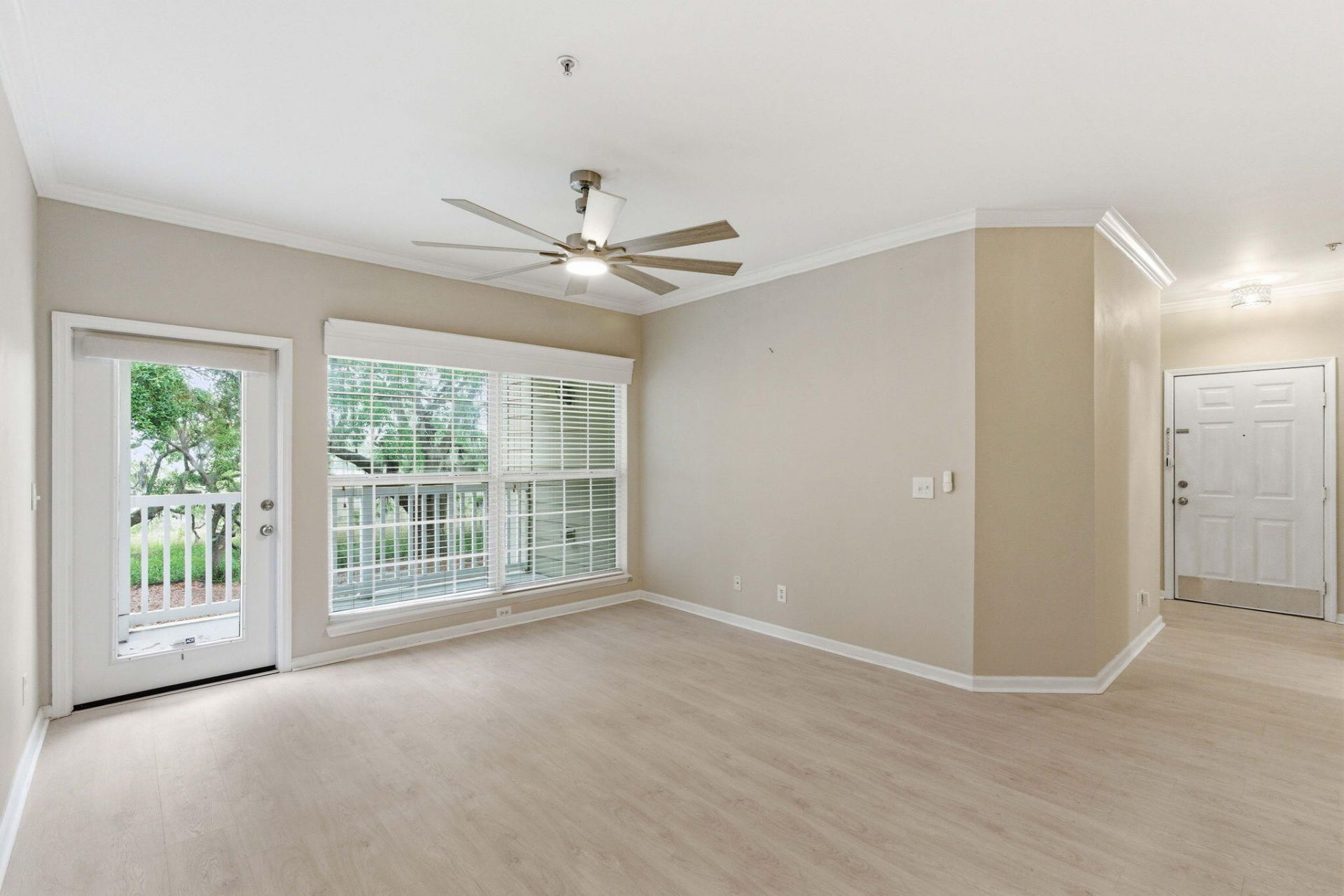 700 Daniel Ellis Drive Photo 12