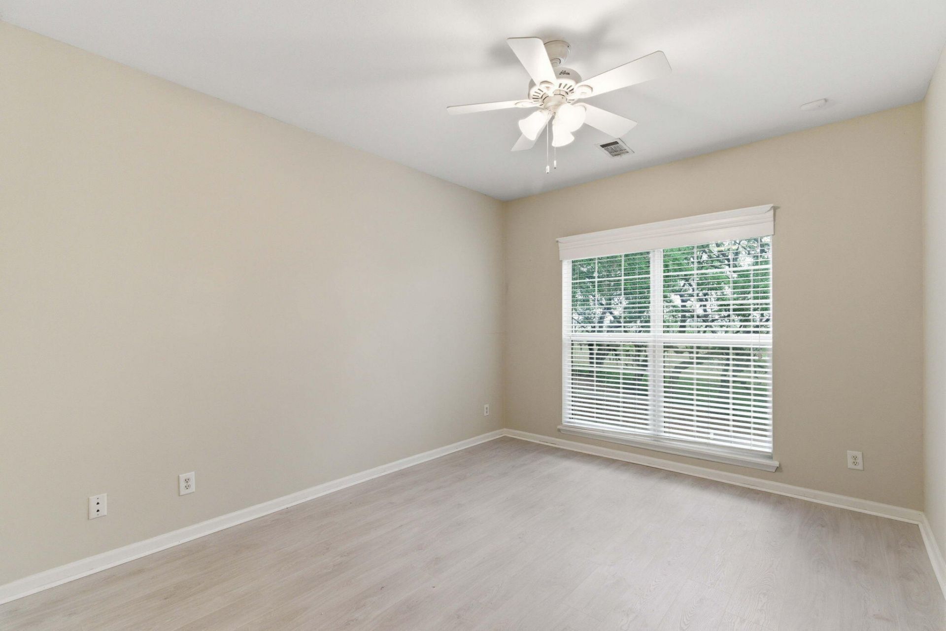 700 Daniel Ellis Drive Photo 18